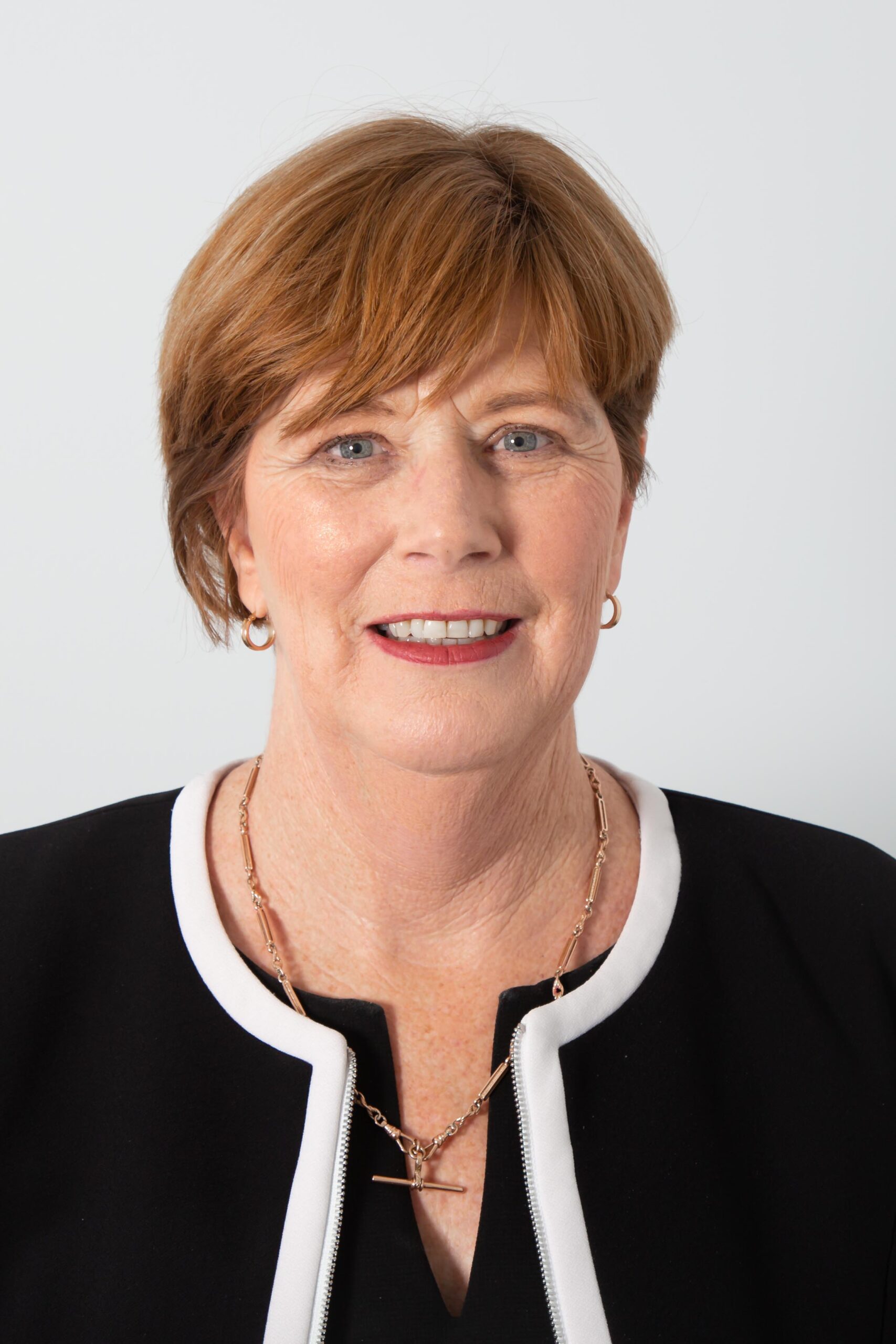 021019 - People on the Move - Yvonne Pengilly
